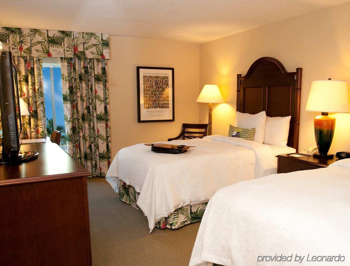 Hampton Inn & Suites San Juan Кароліна Номер фото